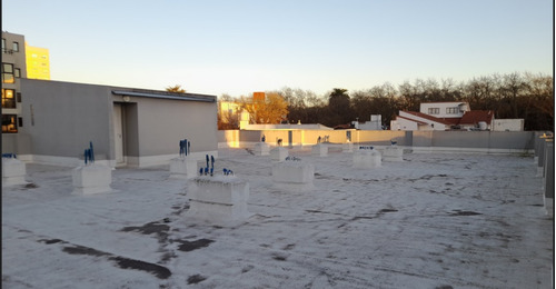 Garage Con Espacio Aereo Aprobado En Excepcional Ubicacion