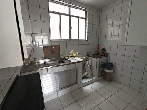 Imagem 10 de 14 de Centro / São Mateus - Casa Sobrado 3/4 Com Terraço - Excelente Localização (av Itamar Franco) - Sem Garagem - Cs2111v3