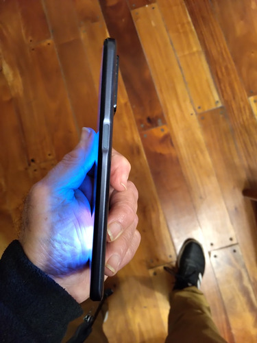 Celular Realme 8, 5g, 128gb Int. Super 8gb De Ram Impecable