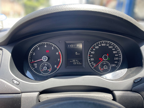 Volkswagen Jetta 2.0 Comfortline Flex 4p Automática