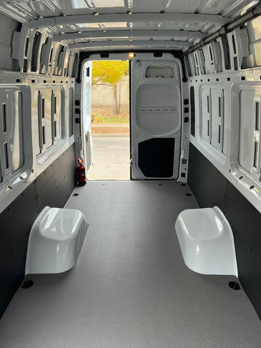 Imagen 8 de 12 de Mercedes Benz Sprinter 516 Xl