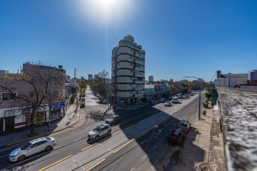 Ph - Venta - 2 Ambientes - Boedo - Expensas Bajas - Primer Piso - Terraza Uso Común
