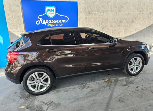 Mercedes-Benz Classe GLA 1.6 Advance Turbo Flex 5p