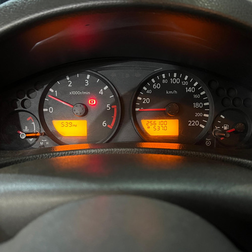 Nissan Frontier 2.5 Le Cab. Dupla 4x4 4p