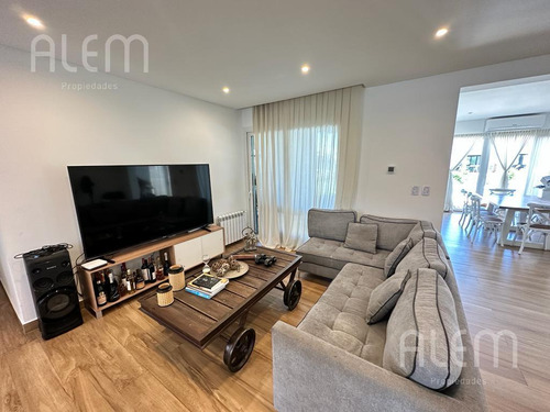 Casa En Venta En Barrio Privado Los Talas Canning