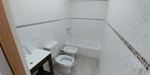 Imagen 9 de 12 de Departamento Tipo Casa En Alquiler En Lanus Oeste
