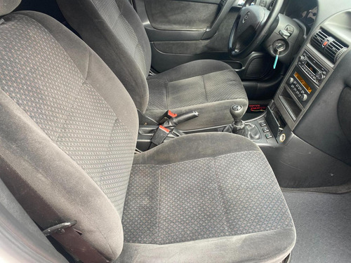 Chevrolet Astra Hatch Advantage 2.0 08v(140cv)