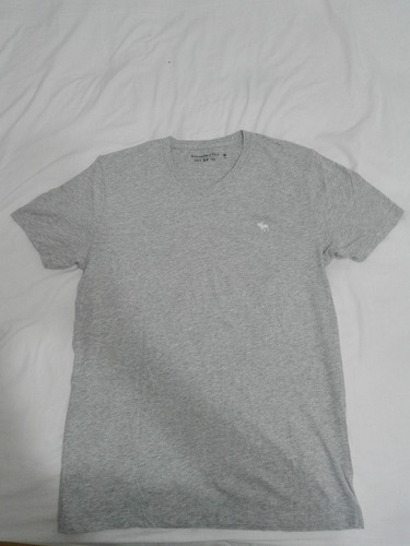 Polo Abercrombie And Fitch - Cuello V / Talla M - Importado