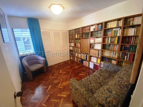 Bello Y Muy Amplio Apartamento Con La Mejor Vista Sobre El Valle De Caracas En Alquiler En Santa Eduvigis Vi Mls #24-7470