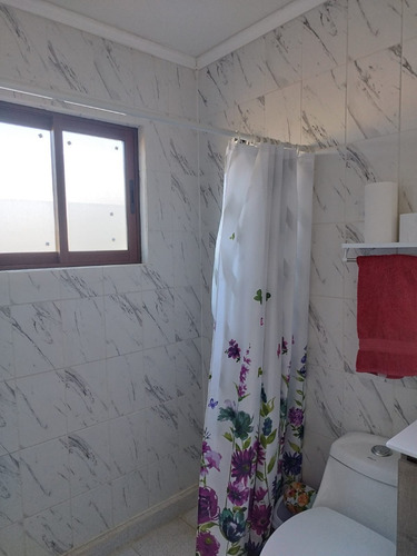 Hermoso Chalet Con Vista Al Río En Sector Querí
