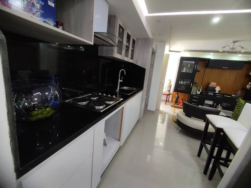 Imagen 3 de 9 de Hermoso Apartamento En Alquiler En El Limon // 04146878567