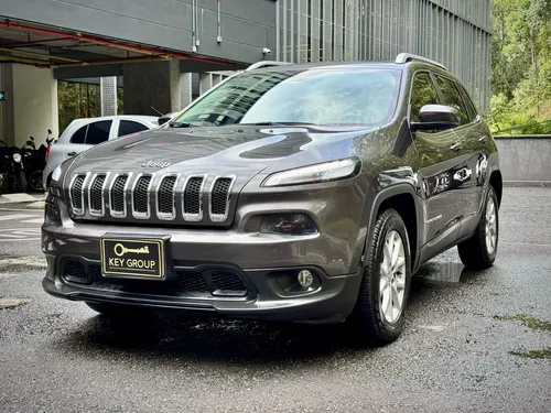 Jeep Cherokee 3.2 Longitude Plus