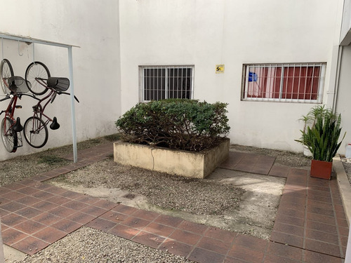 Imagen 2 de 17 de Venta - Dúplex 2amb Al Frente C/2 Balcones - Saavedra
