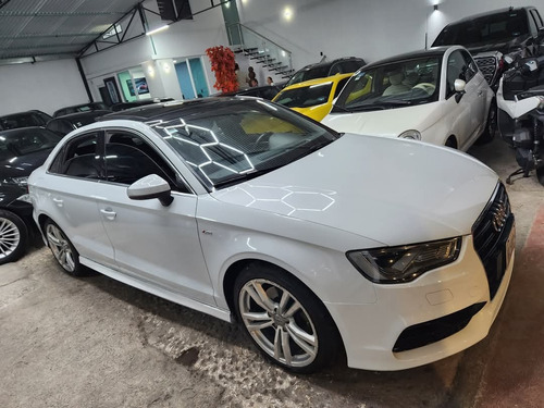 Audi A3 1.8 Sedán S Line At