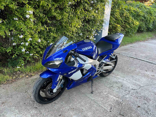 Yamaha R1