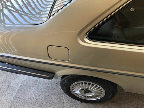 Imagem 8 de 12 de Volkswagen Santana Cs