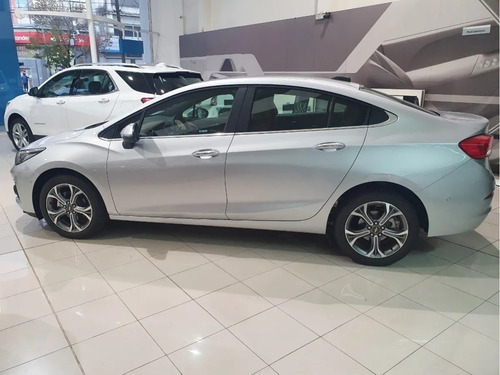 Imagen 3 de 17 de Chevrolet Cruze Premier 4p 2022 0km