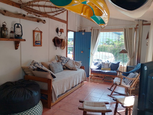 Acogedora Casa A Pocas Cuadras Playa El Canelo, Algarrobo