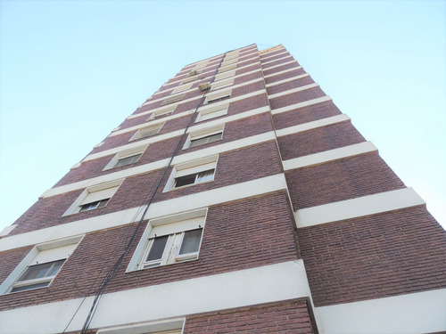 Departamento 3 Ambientes Con Terraza, En Acassuso