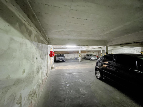 Imagen 18 de 20 de Piso Exclusivo 3 Dormitorios Al Frente - Zeballos 848