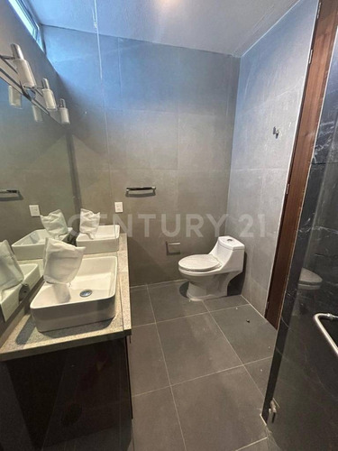 Imagen 12 de 18 de Se Vende Residencia El En Colli Urbano
