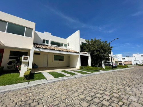 Imagen 3 de 14 de Casa En Venta Dentro De Fraccionamiento La Herradura En Morillotla