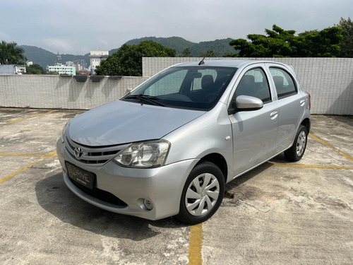 Toyota Etios 1.3 16v X Aut. 5p