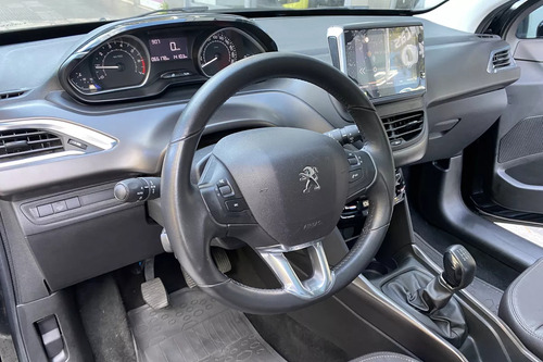 Peugeot 2008 1.6 Feline