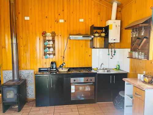 Se Arriendan Dos Cabañas En Pupelde, Ancud
