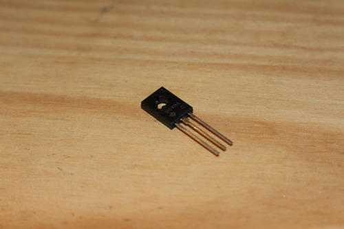 4 2sb649 + 4 2sd669 + 2 B778 +2 D998 4 B647 4 D667 2 Mpsa13