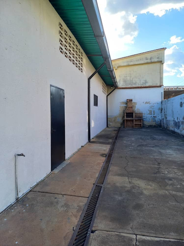 Imagen 5 de 9 de Se Alquila Galpon Comercial