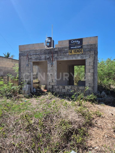 Se Vende Terreno En Citilcum Izamal En Yucatán De 600 M2 Con Construcción
