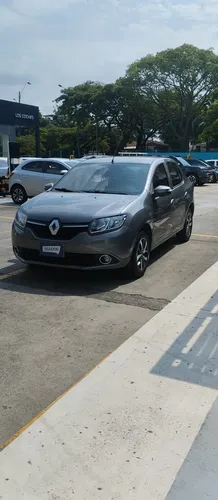 Renault Logan 1.6 Privilege / Intens