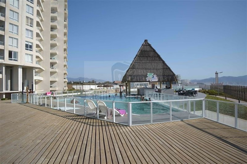 Departamento En Venta De 3 Dormitorios En La Serena