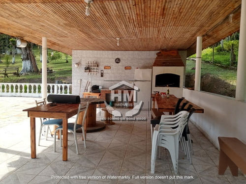 Imagem 4 de 11 de Chácara Com Bela Casa, Com Linda Piscina E 2 Belos Lagos