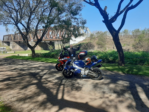 Imagen 7 de 8 de Yamaha R1
