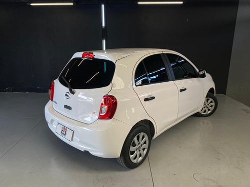 Nissan March 1.0 S 12V FLEX 4P MANUAL