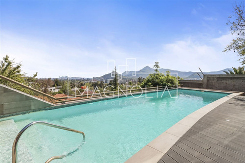 Casa En Arriendo De 6 Dorm. En Las Condes