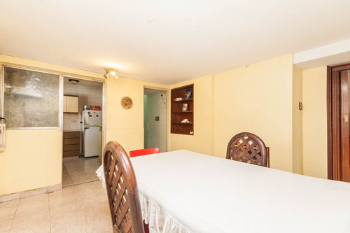 Venta Casa 5 Ambientes En Turdera S/ Lote 1000m2