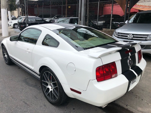 Ford Mustang 4.0 Coupé V6 12v