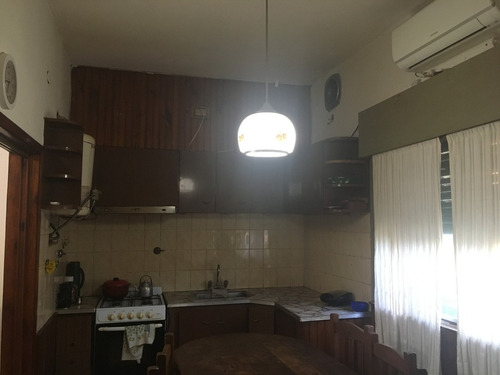 Imagen 2 de 12 de Venta Casa Con Local Llavallol Norte