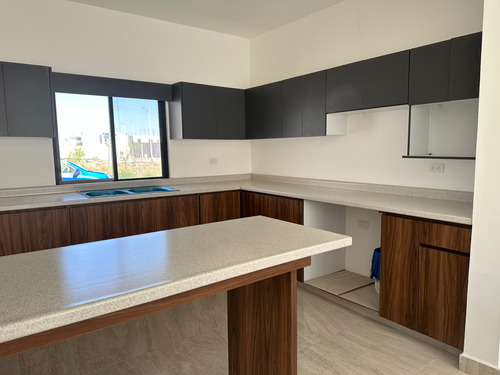 Casa En Venta En Los Olivos, Gómez Palacio, Durango