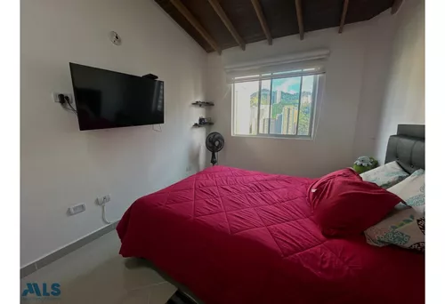 Apartamento Duplex En Venta En Sabaneta Loma San J...(mls#248937)