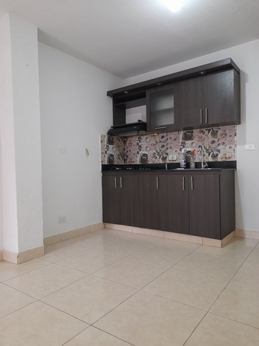 Arriendo Apartamento  Primer Piso En Bello La Cumbre