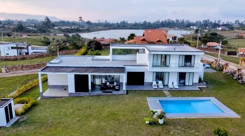 Venta De Linda Casa Campestre Con Diseño Moderno En La Mesa De Los Santos Santander, Ideal Tanto Para Vivir Como Para Invertir