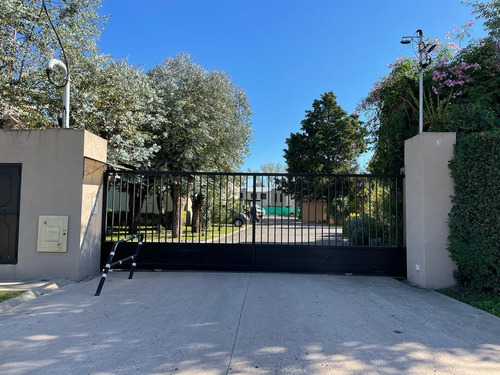 Imagen 22 de 30 de Venta - Ph Dúplex A Estrenar En Barrio La Fernanda - Villa Rosa - Bayugar Negocios Inmobiliarios