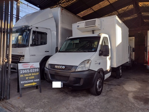 Imagem 4 de 15 de Iveco Daily 35s14 Ano 13/13 Com Bau Refrigerado -5 Graus