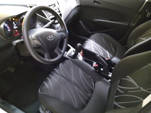 Imagem 8 de 8 de Hyundai Hb20 1.0 Comfort 12v Flex 4p Manual 2013/2014