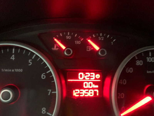Imagem 15 de 15 de Volkswagen Voyage 1.6 Trend 8v Flex 4p Manual 2013