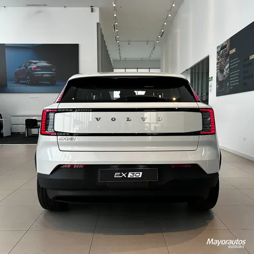 Volvo EX30 E40 CORE
